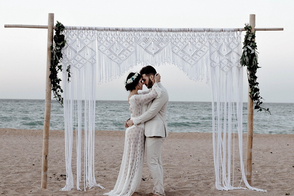 טעויות שאנשים עושים לאחר בגידה